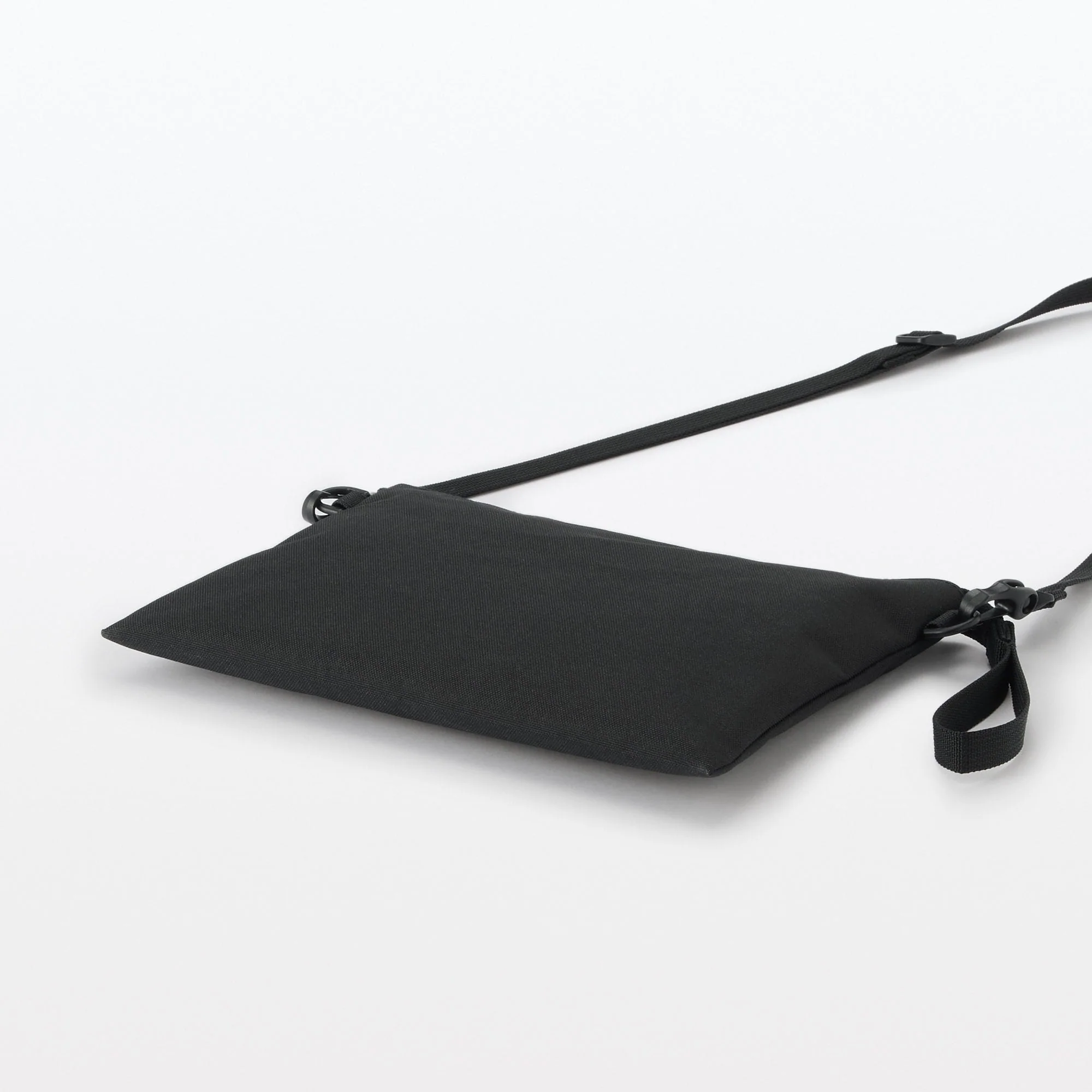 2-Way Water Repellent Sacoche - Image 5