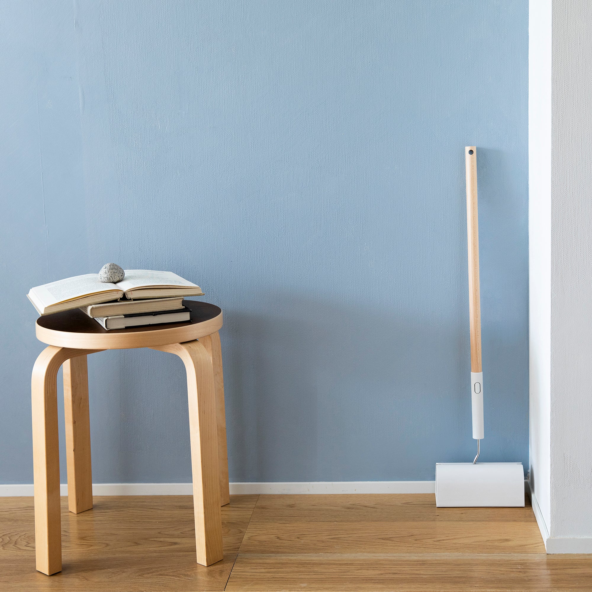 Cleaning System Wooden Short Pole - Image 3