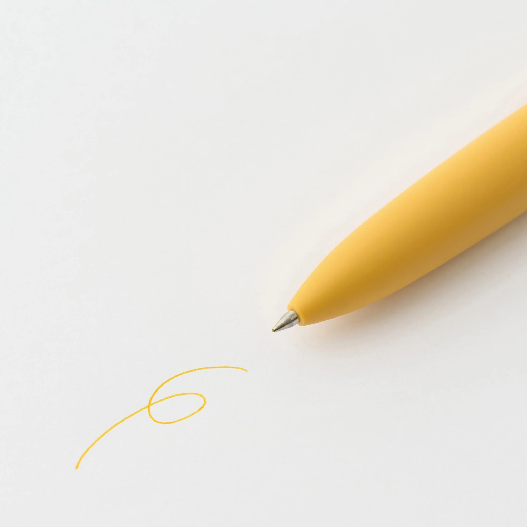 Compact Gel Ink Ballpoint Pen Knock Type 0.5 mm - Yellow - Image 2
