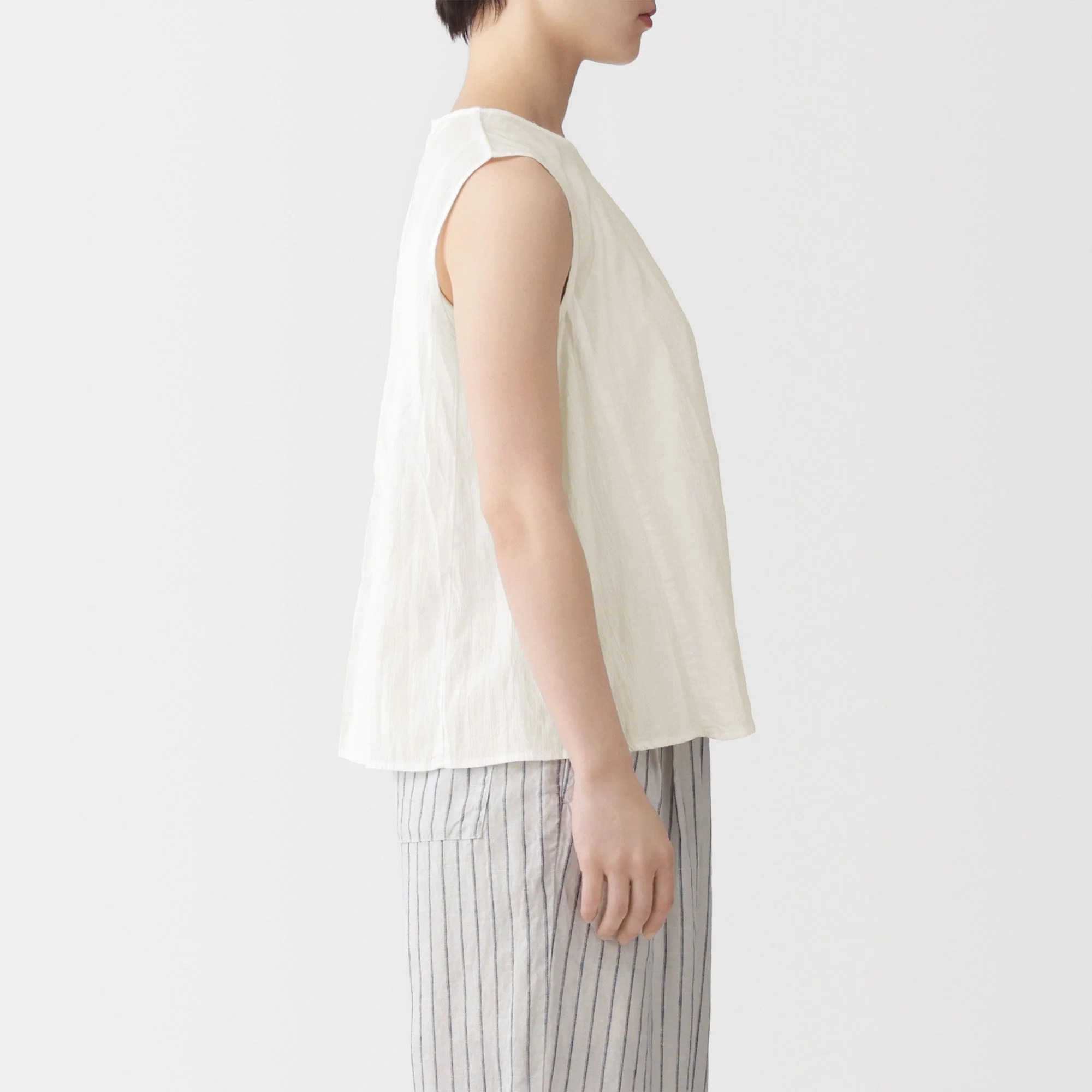 Cotton Crepe Sleeveless Blouse - Image 6