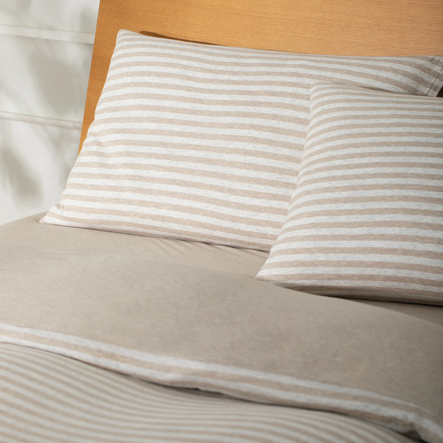 Cotton Jersey 4 Piece Bedding Set - Double - Image 2