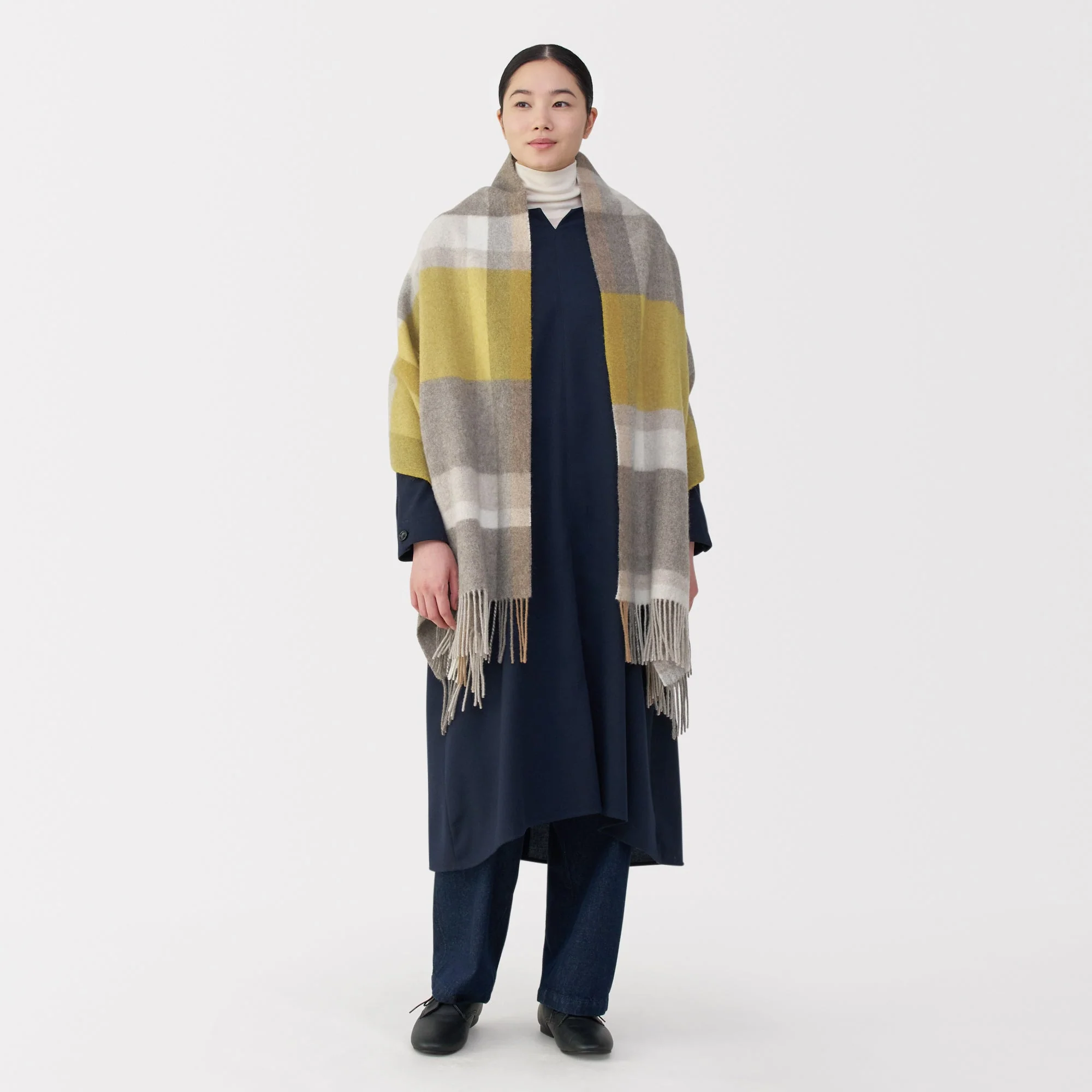 Fluffy Wool Blanket Stole - Image 4