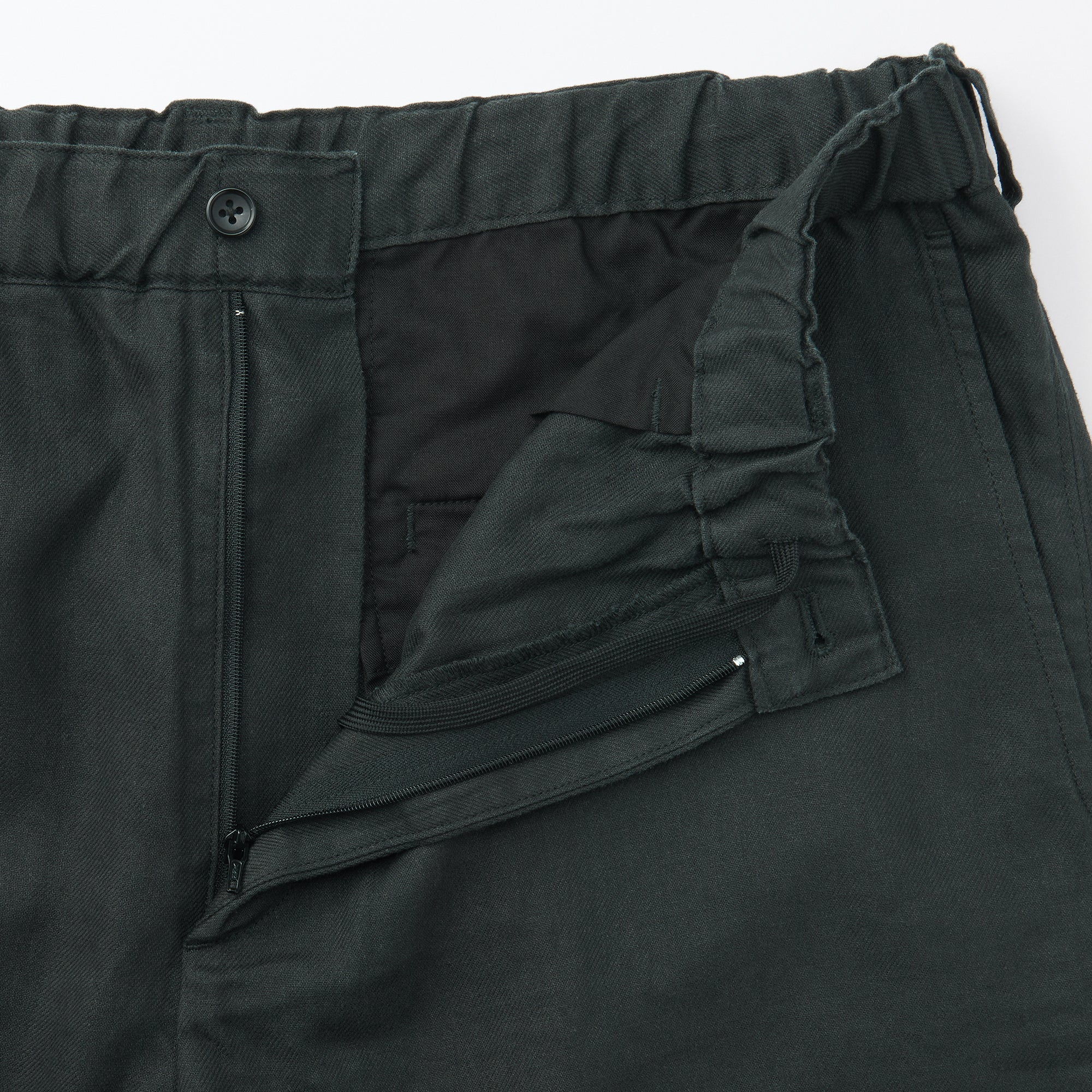 Labo Men's Ramie Fabric Shorts - Image 29