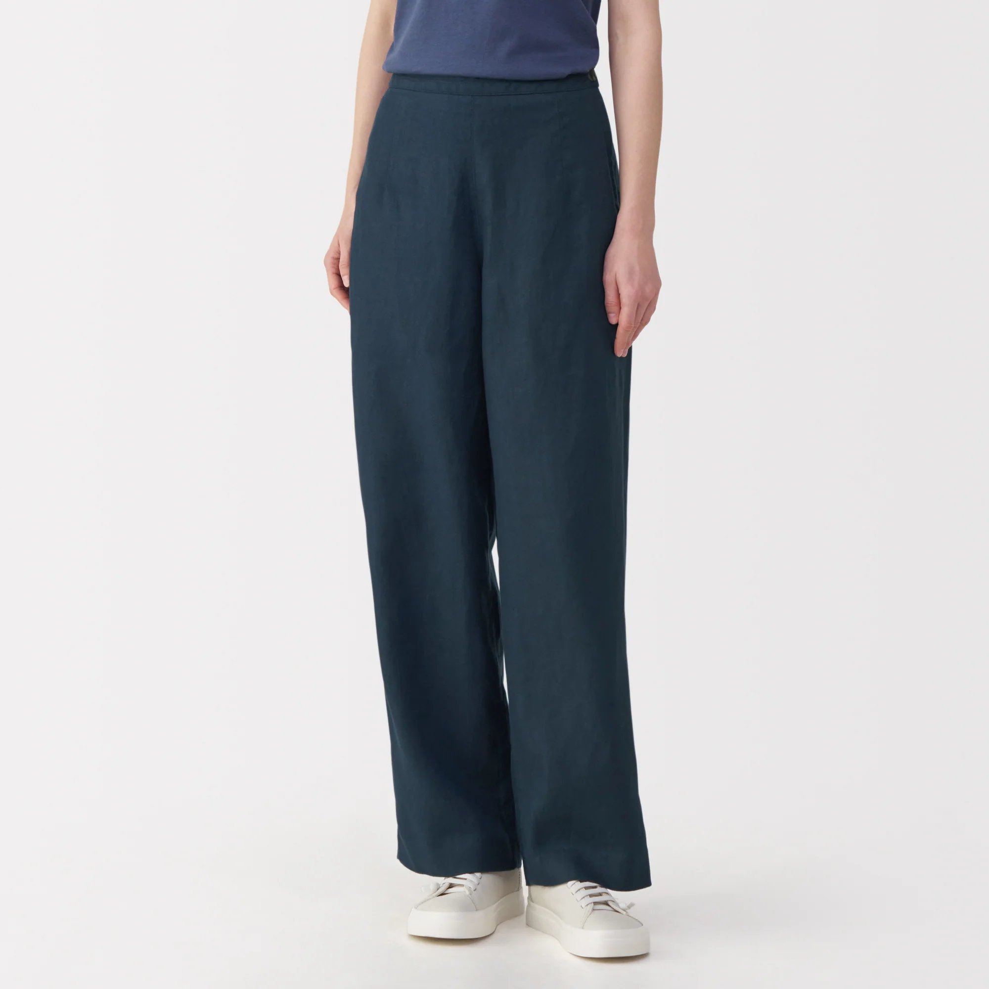 Labo Women's Heavyweight Linen Wide Pants - Image 4