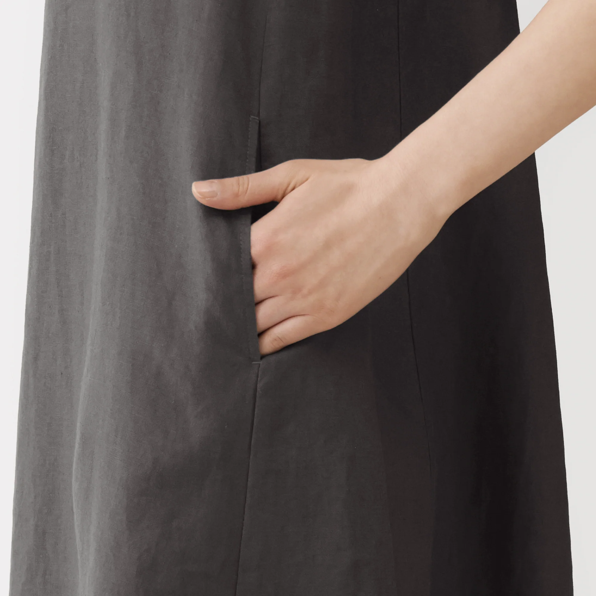 Linen Sleeveless Dress - Image 17