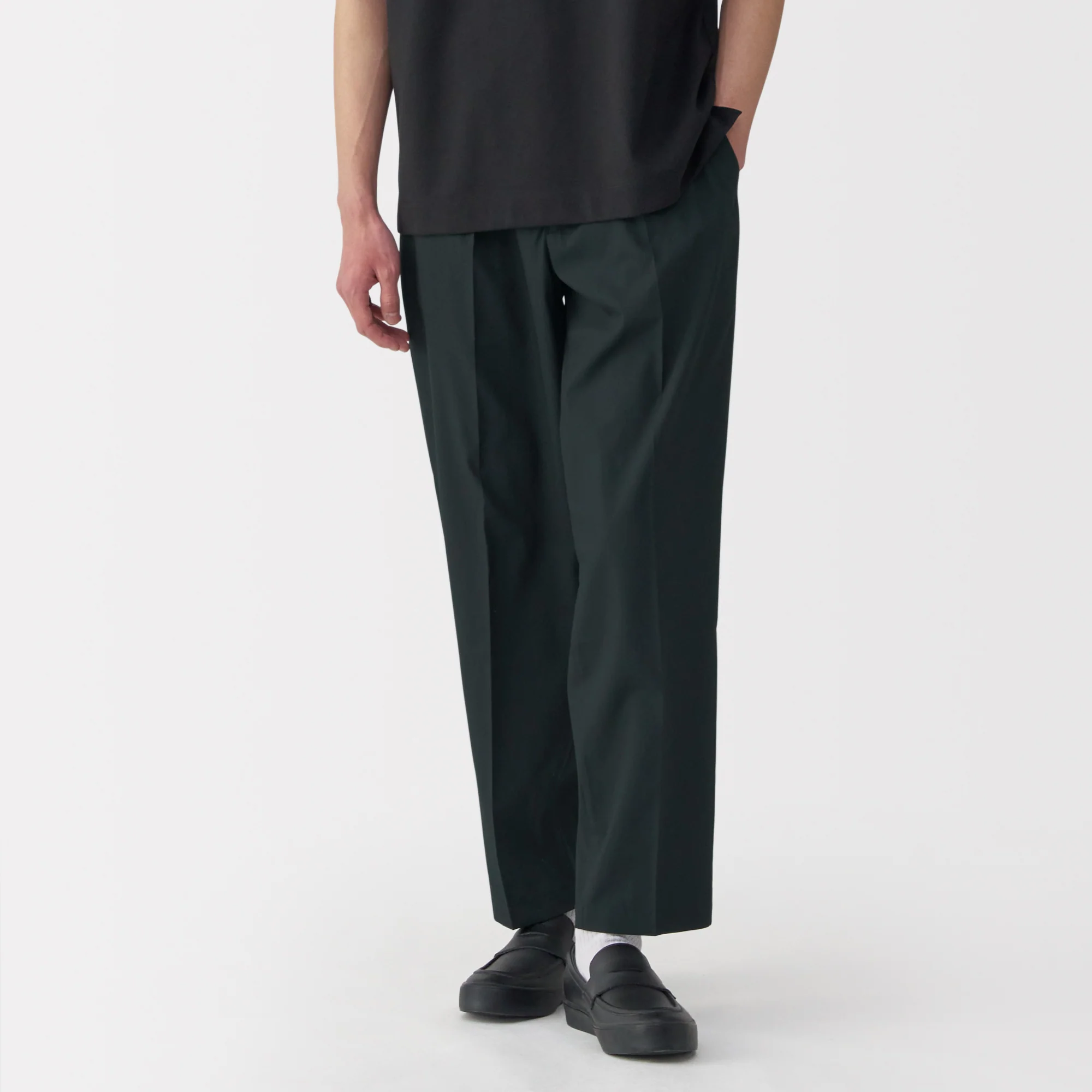 Men's Breathable Darted Tapered Pants - Image 23