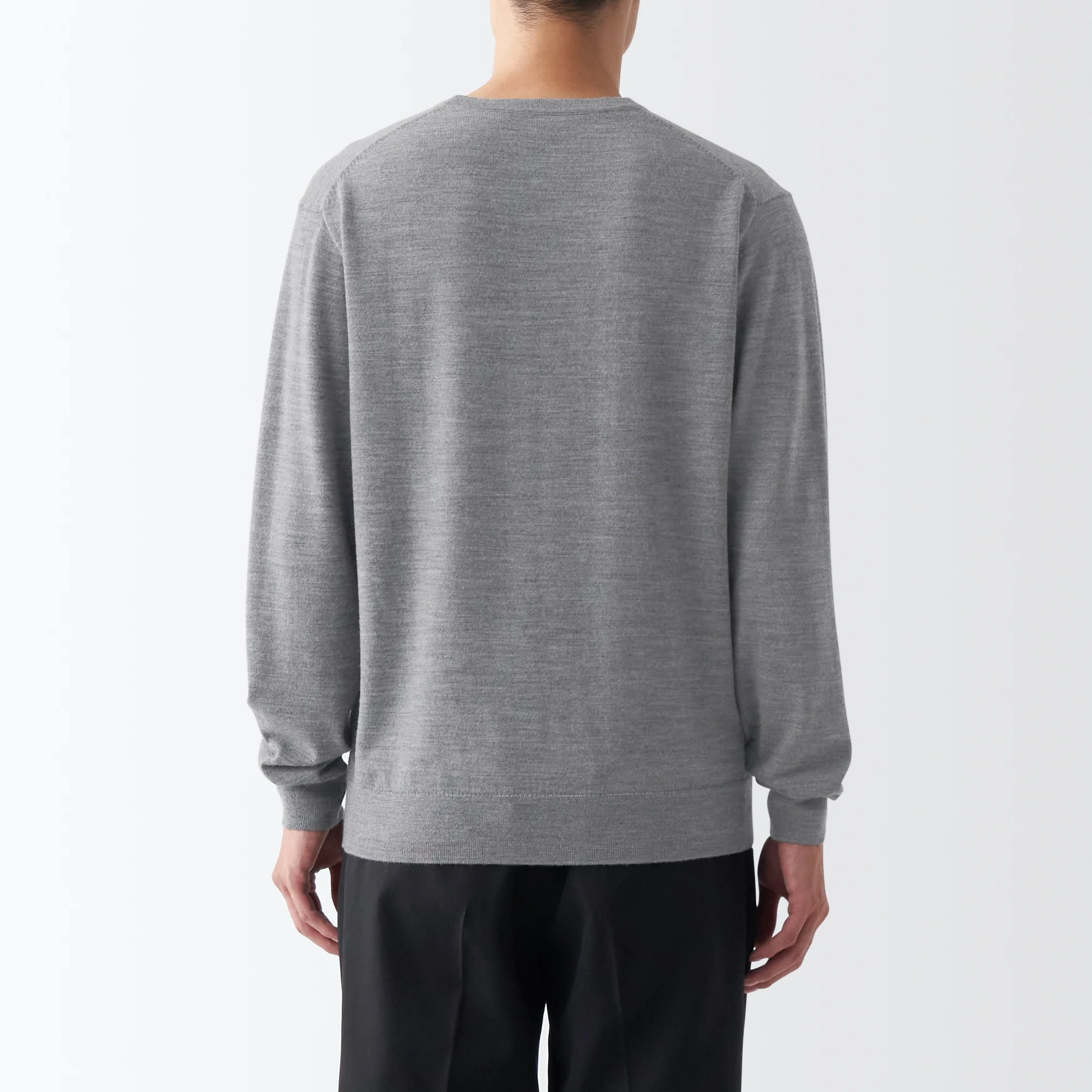 Men's High Gauge Wool V-Neck Sweater - Image 6