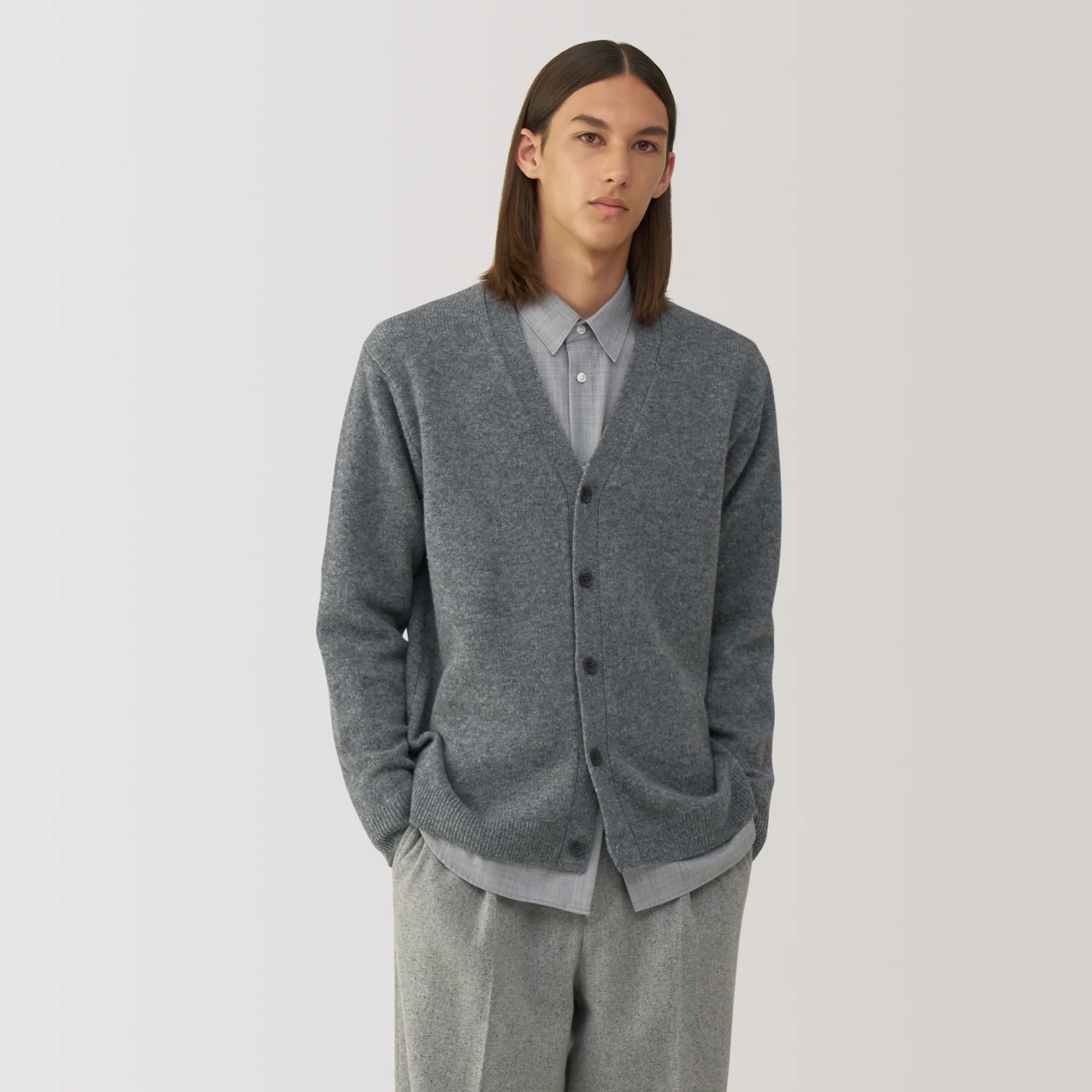Labo Men's Milled Wool V Neck Cardigan - Image 10