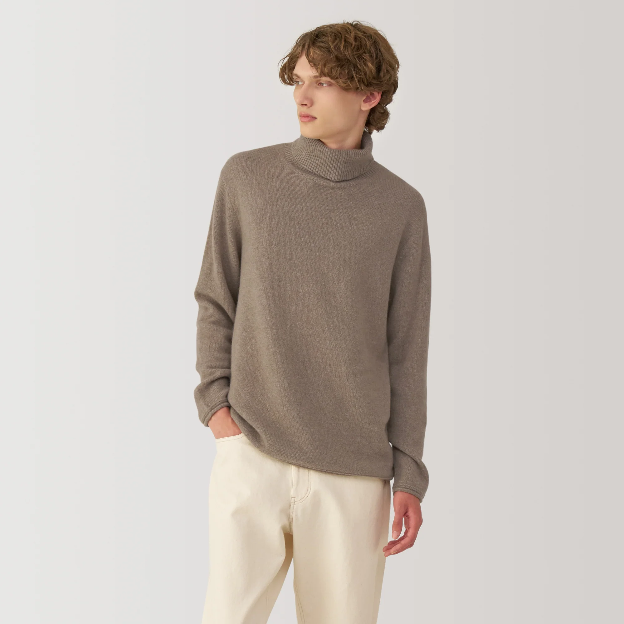 Labo Men's Natural Cashmere Turtleneck Sweater