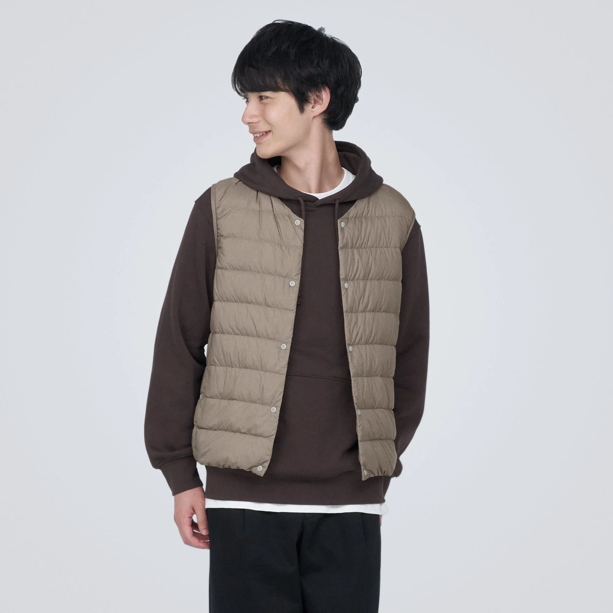 Men's Lightweight Down Collarless Vest - Image 21
