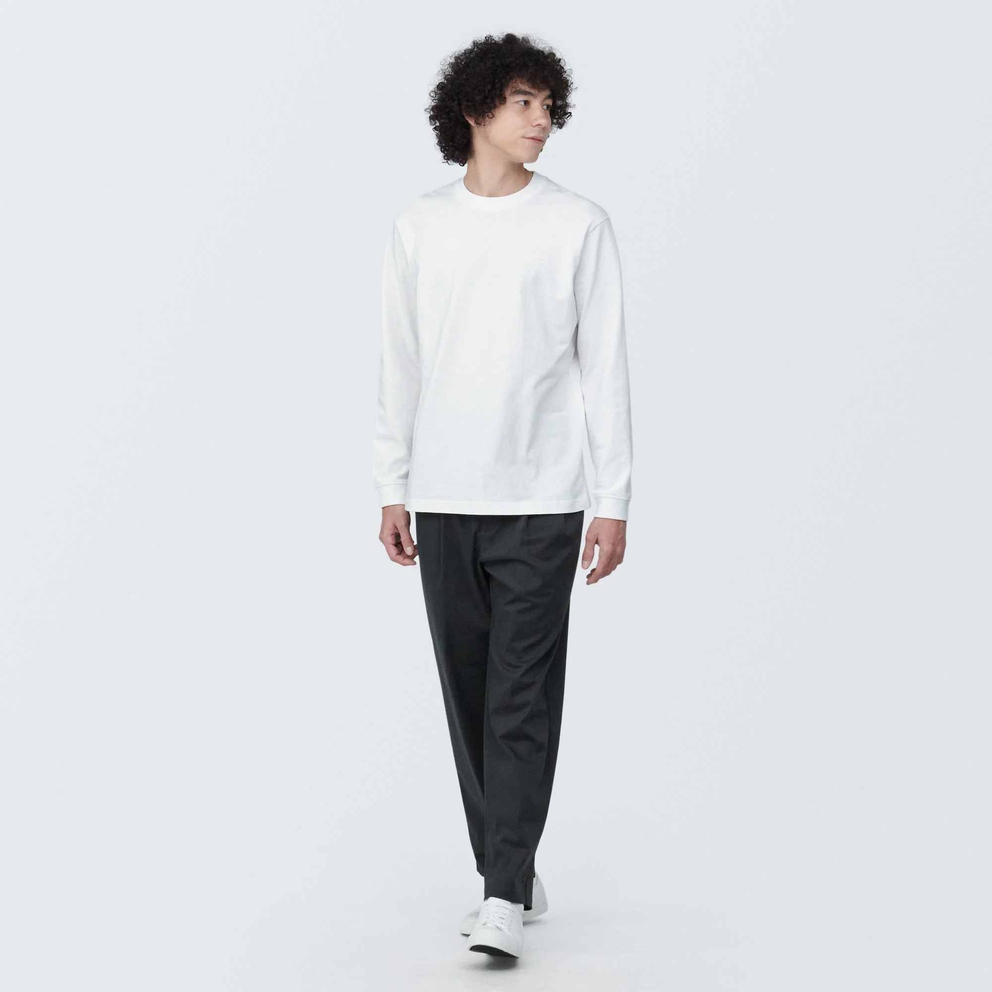 Men's Washed Heavyweight Crewneck Long Sleeve T-Shirt - Image 18