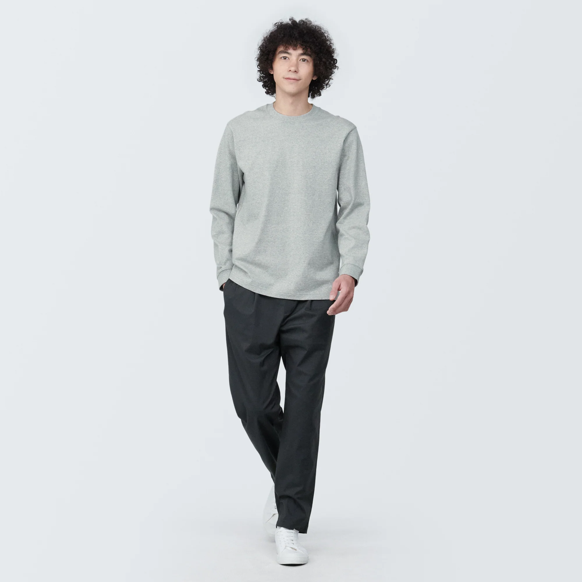 Men's Washed Heavyweight Crewneck Long Sleeve T-Shirt - Image 4