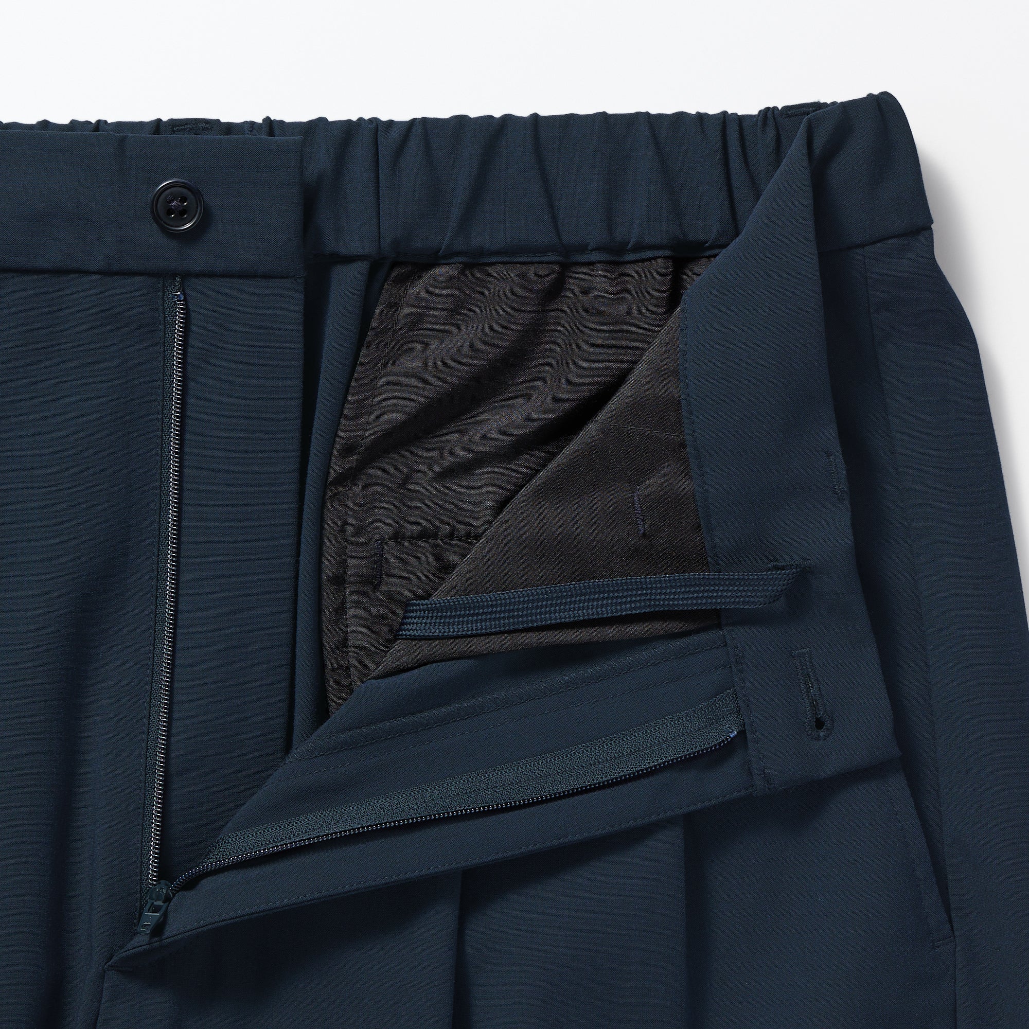 Men's Wrinkle-Resistant Darted Wide Easy Pants - Image 9