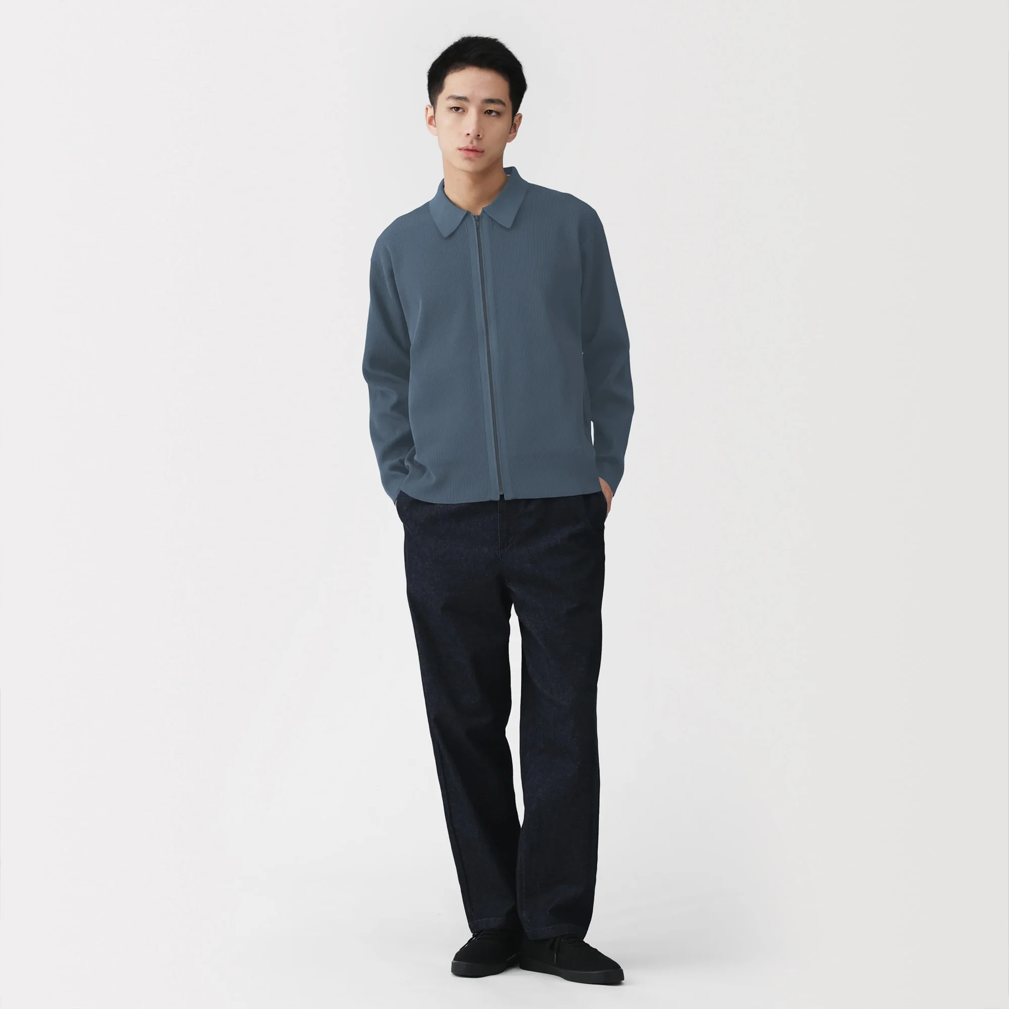 Quick Dry Knit Blouson - Image 11