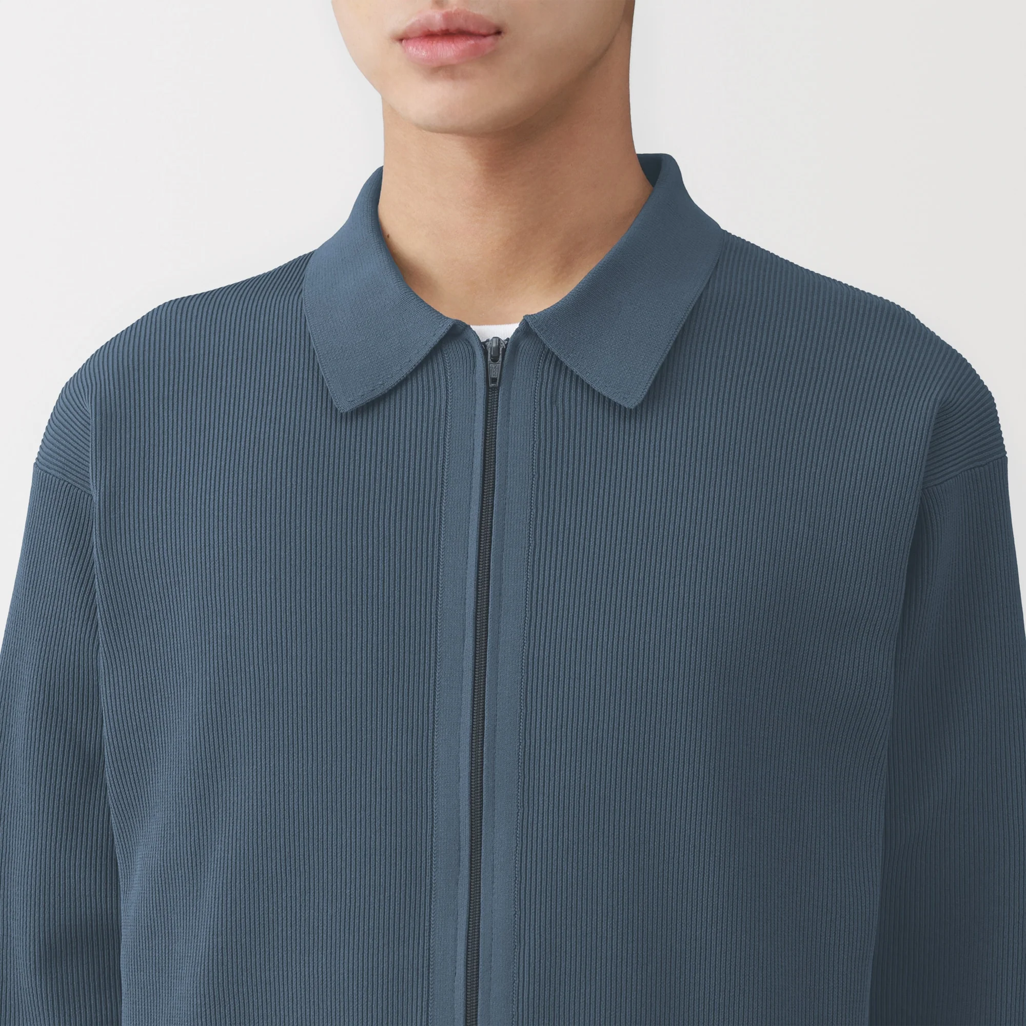 Quick Dry Knit Blouson - Image 22