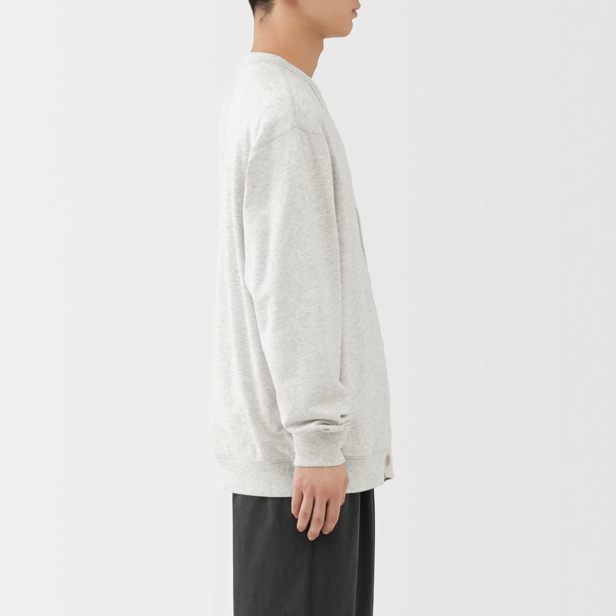 Sweatshirt V-Neck Cardigan - Image 5