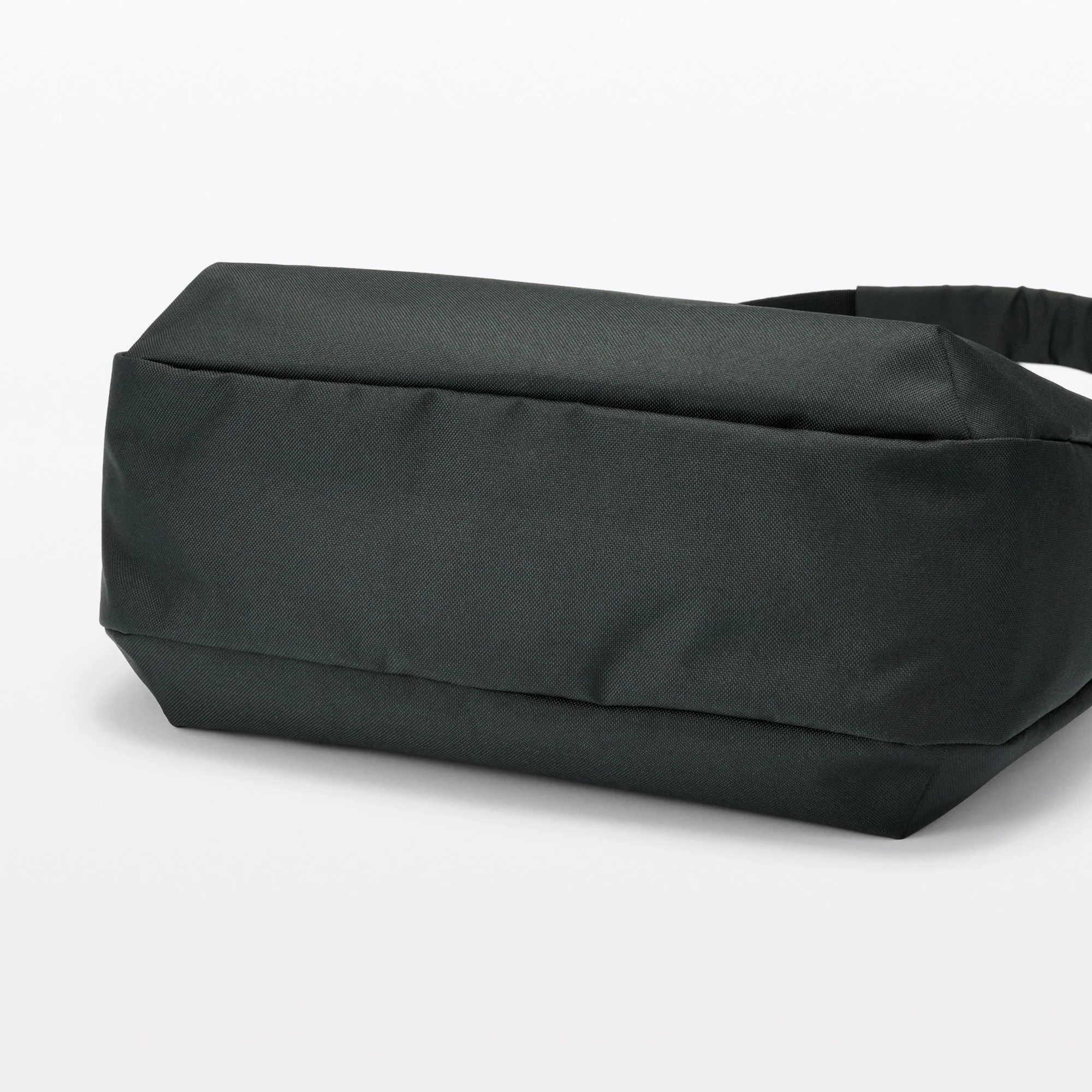 Water Repellent 2-Way Shoulder Bag - Image 5