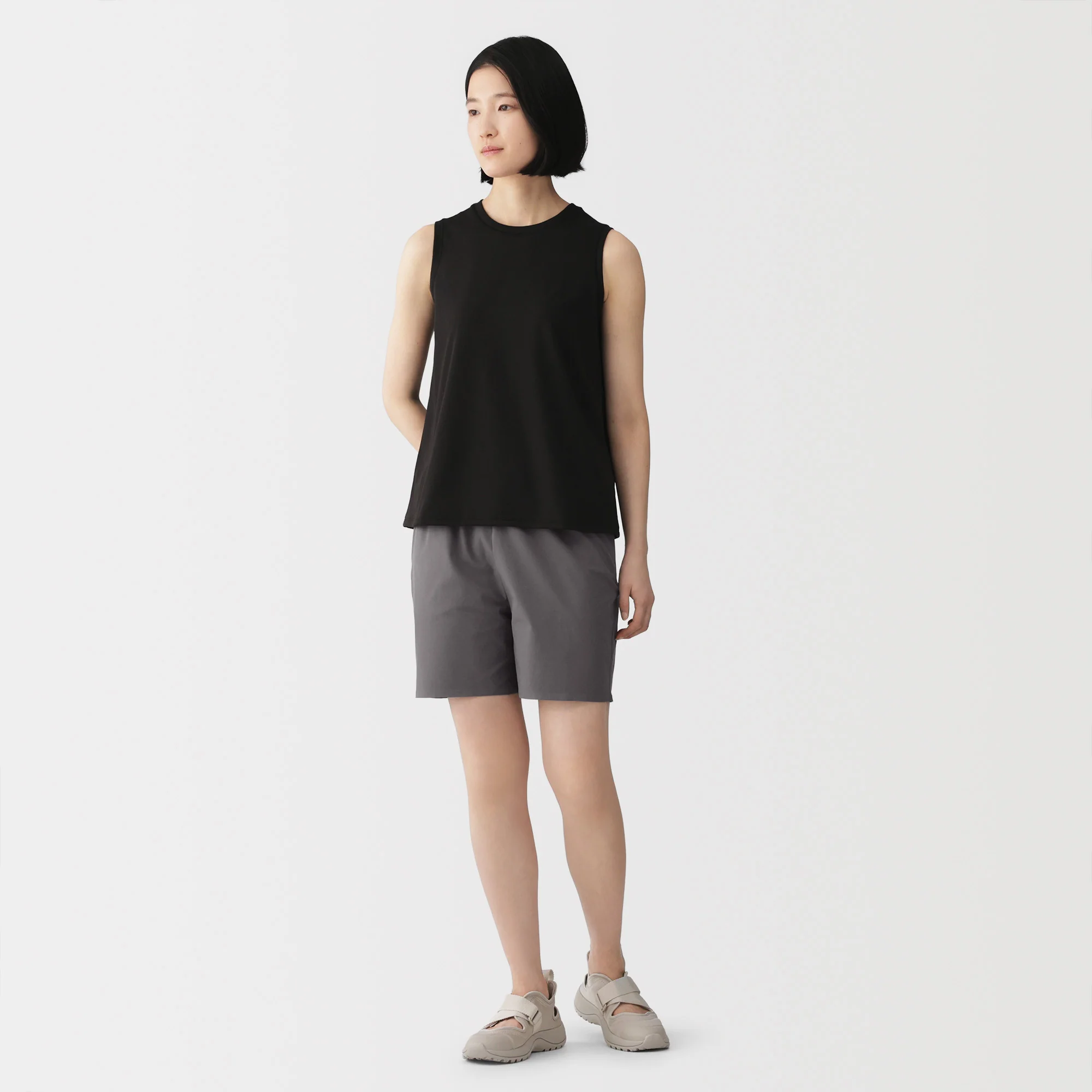 Water Repellent Stretch Shorts - Image 3
