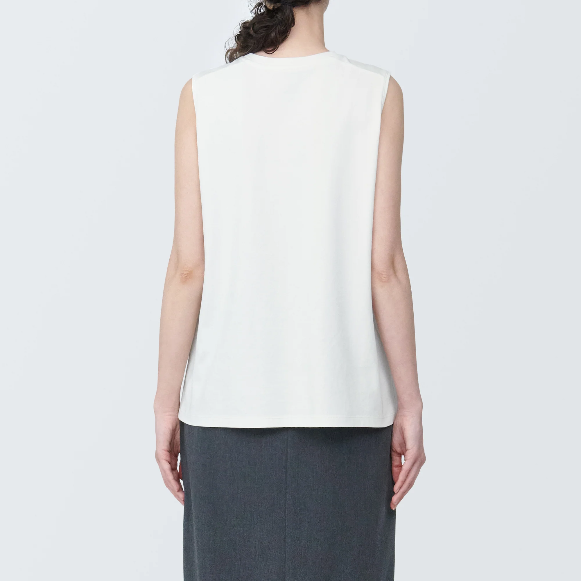 Women's Anti-Sweat Stain Sleeveless T-Shirt - Image 14