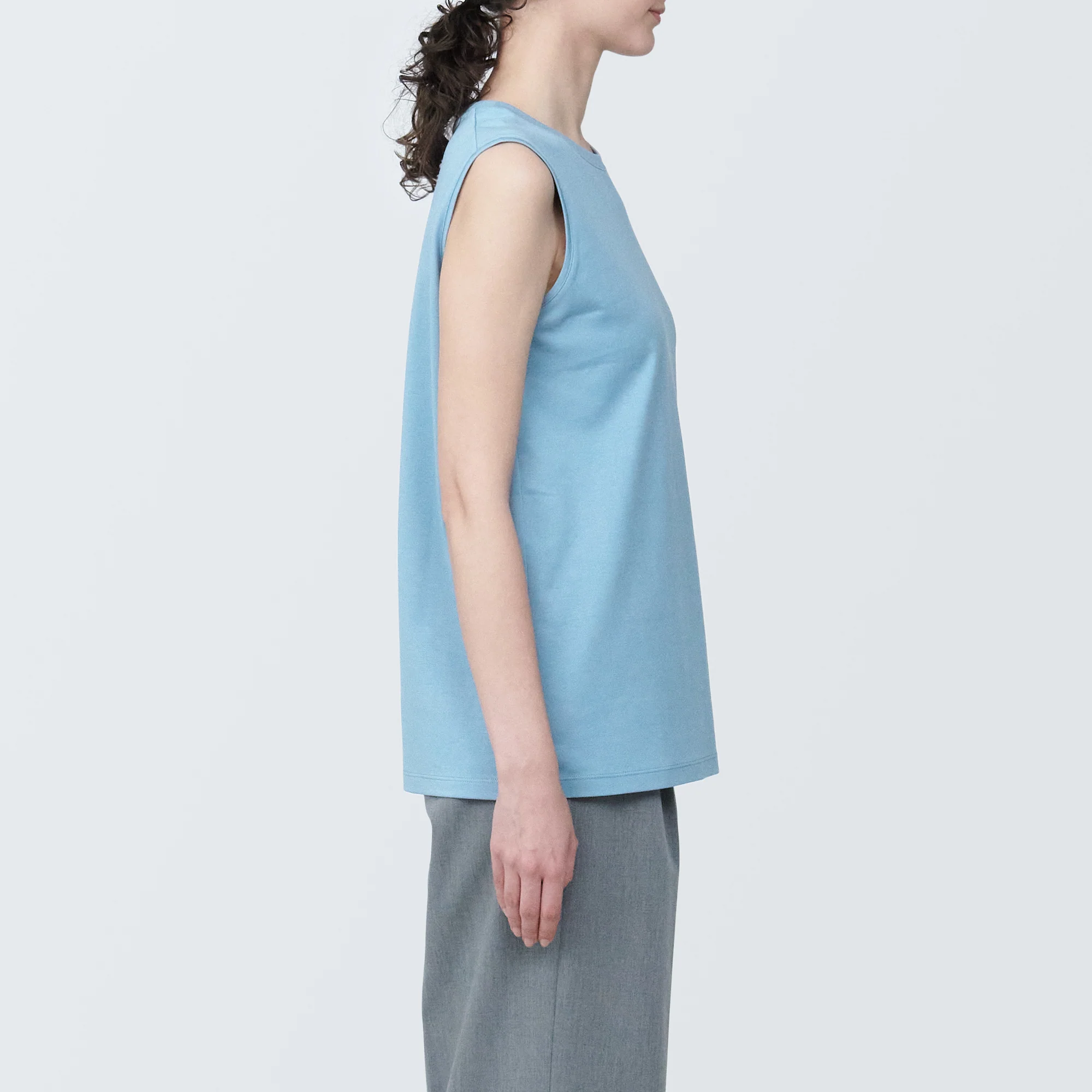 Women's Anti-Sweat Stain Sleeveless T-Shirt - Image 21