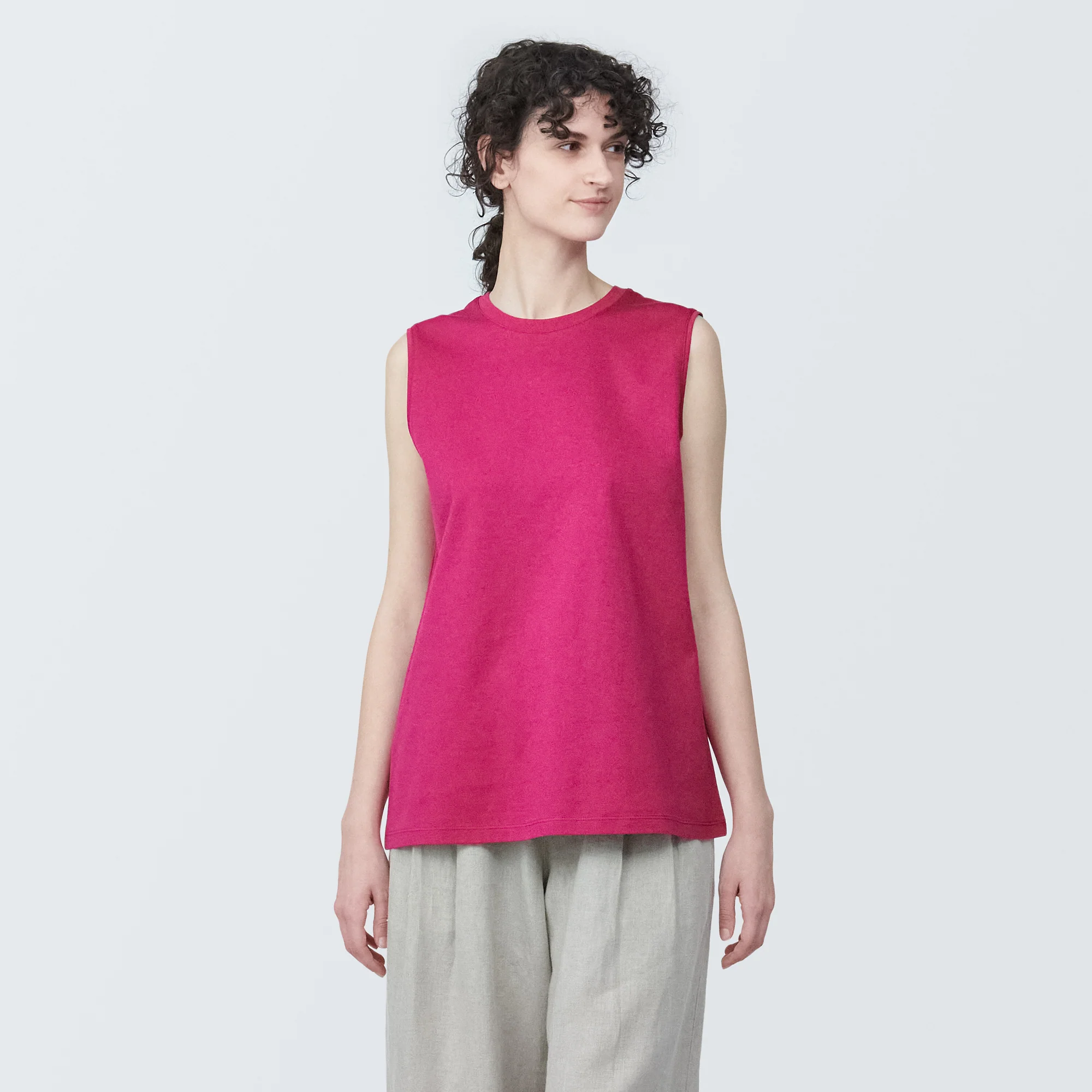 Women's Anti-Sweat Stain Sleeveless T-Shirt - Image 27