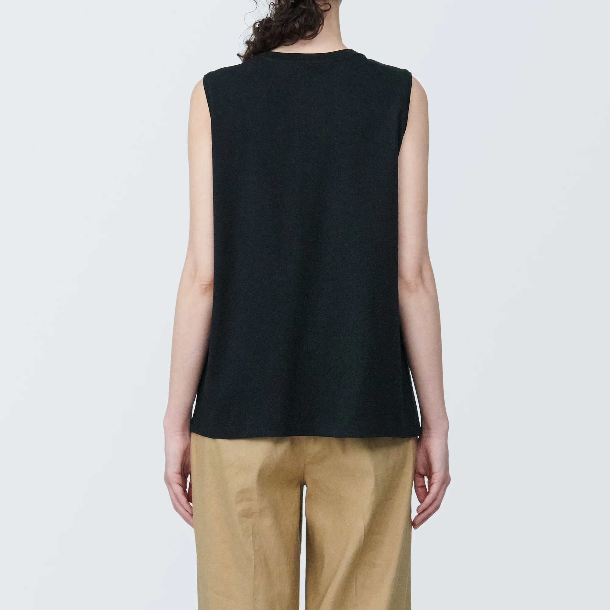 Women's Anti-Sweat Stain Sleeveless T-Shirt - Image 38