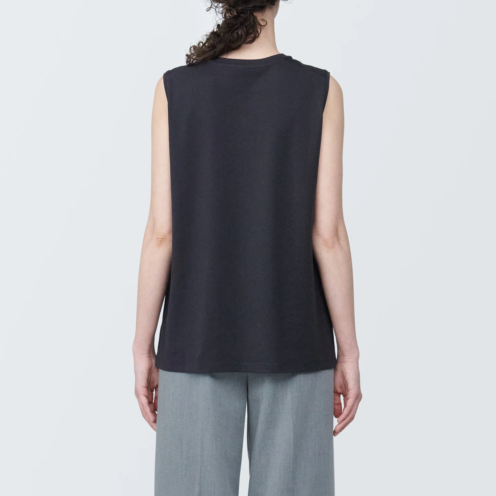 Women's Anti-Sweat Stain Sleeveless T-Shirt - Image 45