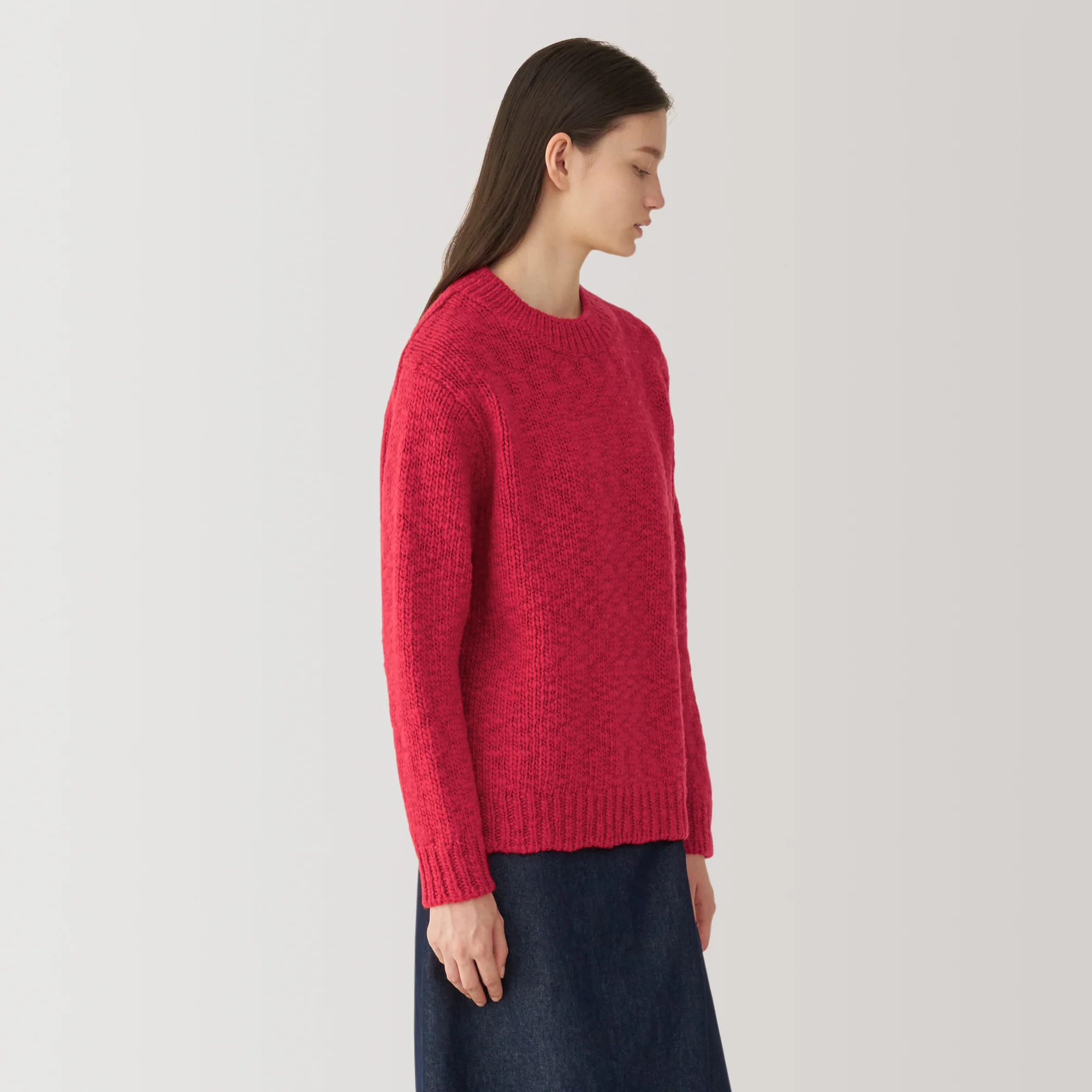 Labo Women's Low-Gauge Wool Crew Neck Sweater - Image 18