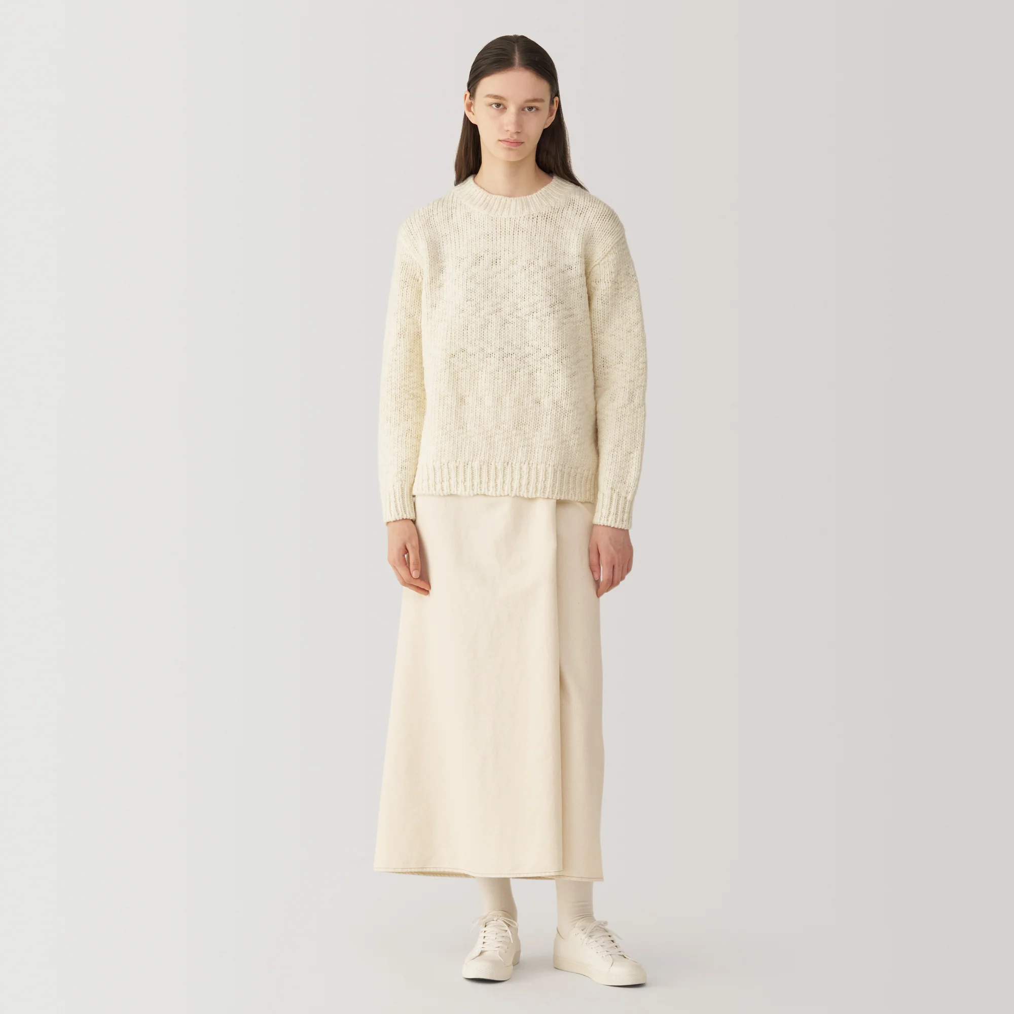 Labo Women's Low-Gauge Wool Crew Neck Sweater - Image 7
