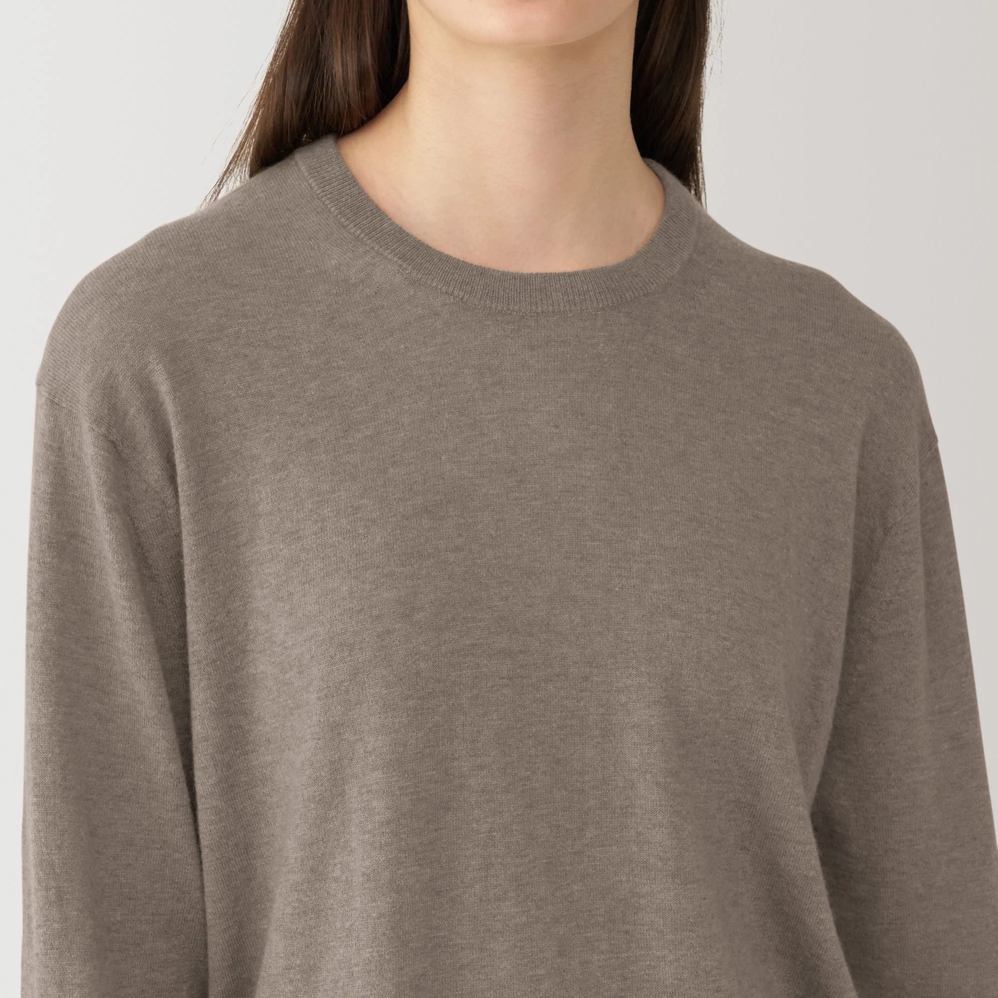 Labo Women's Natural Cashmere Crewneck Sweater - Image 12