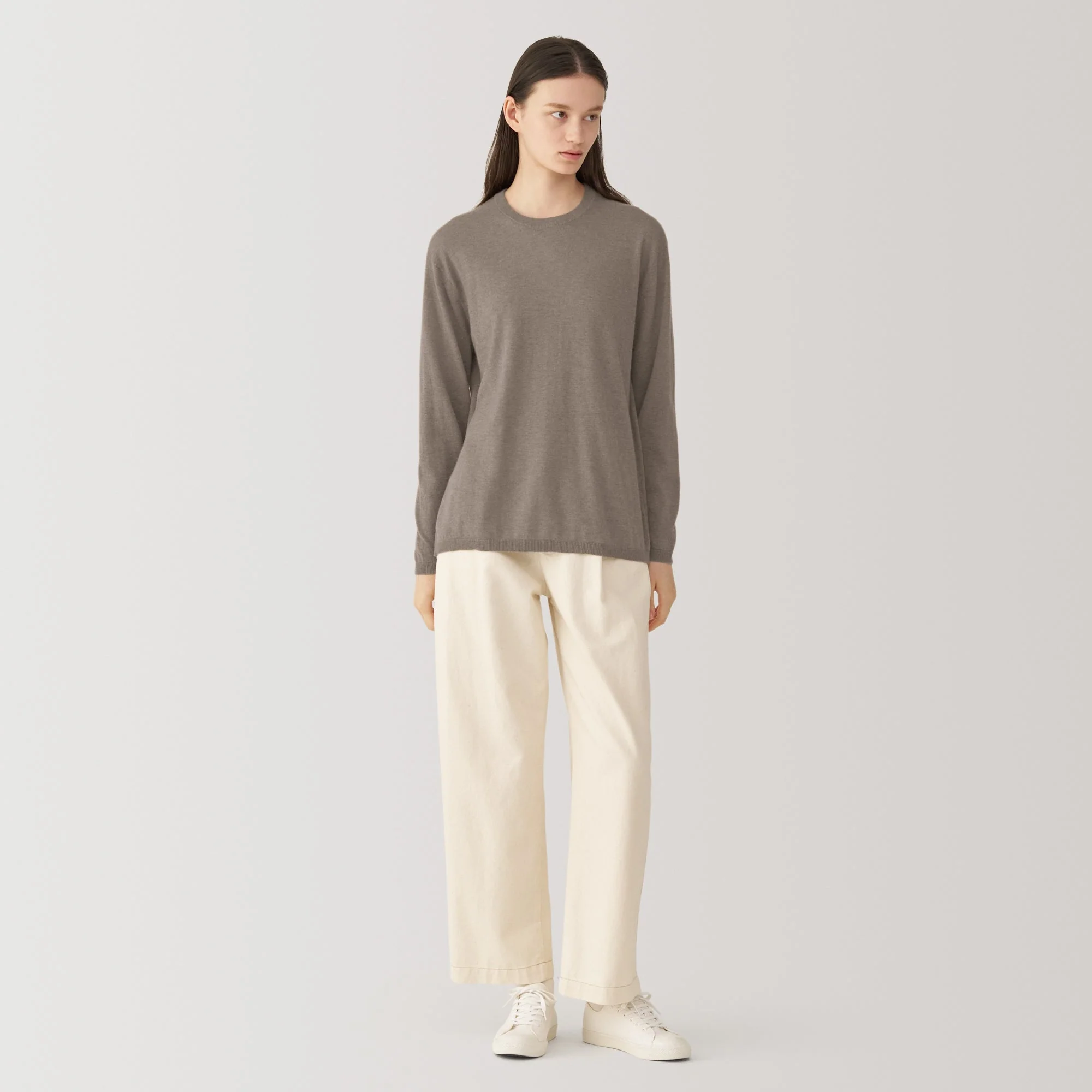 Labo Women's Natural Cashmere Crewneck Sweater - Image 13