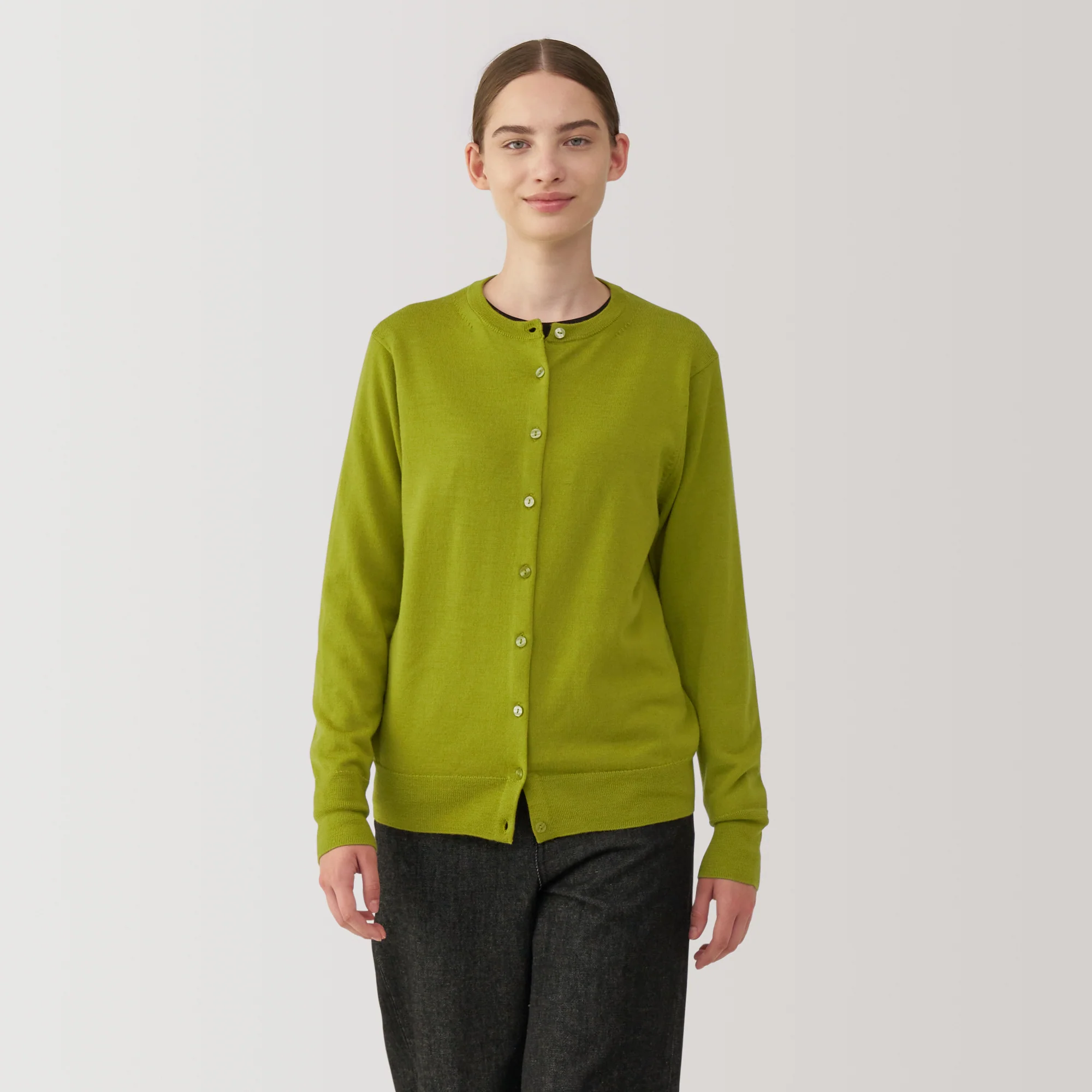 Women's Washable High Gauge Wool Crew Neck Cardigan - Image 10