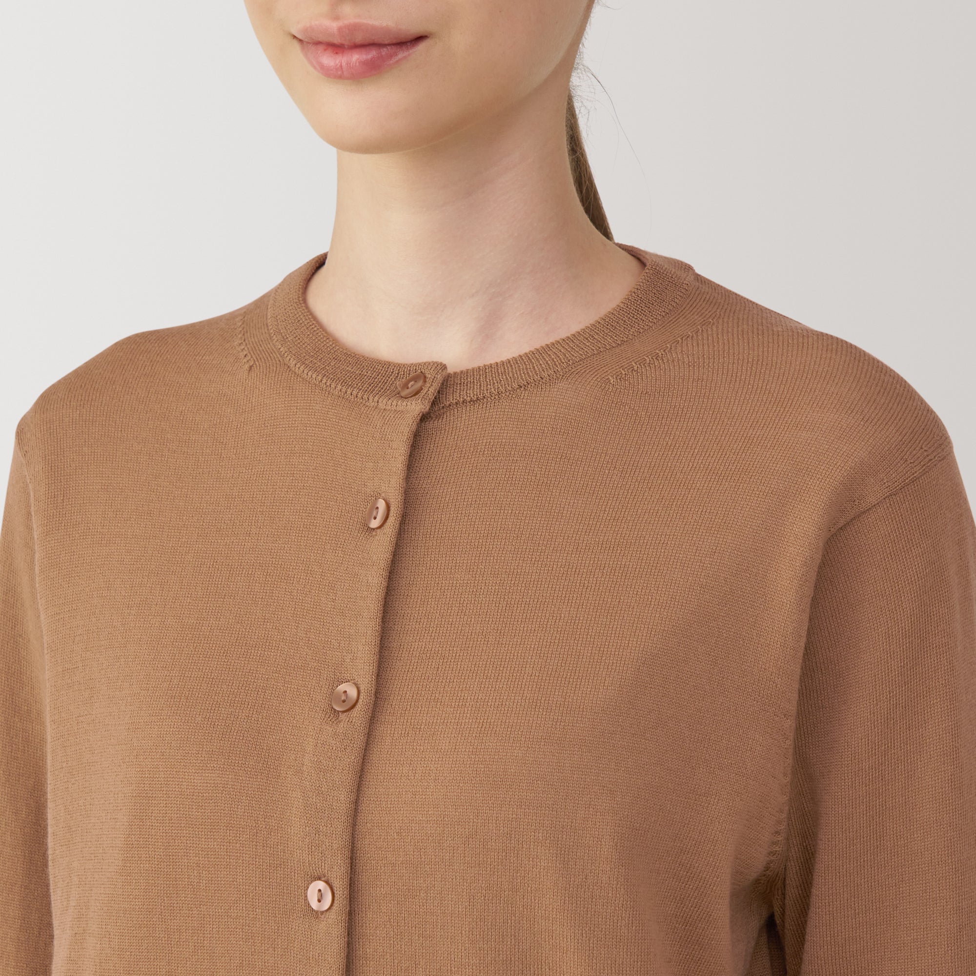 Women's Washable High Gauge Wool Crew Neck Cardigan - Image 21