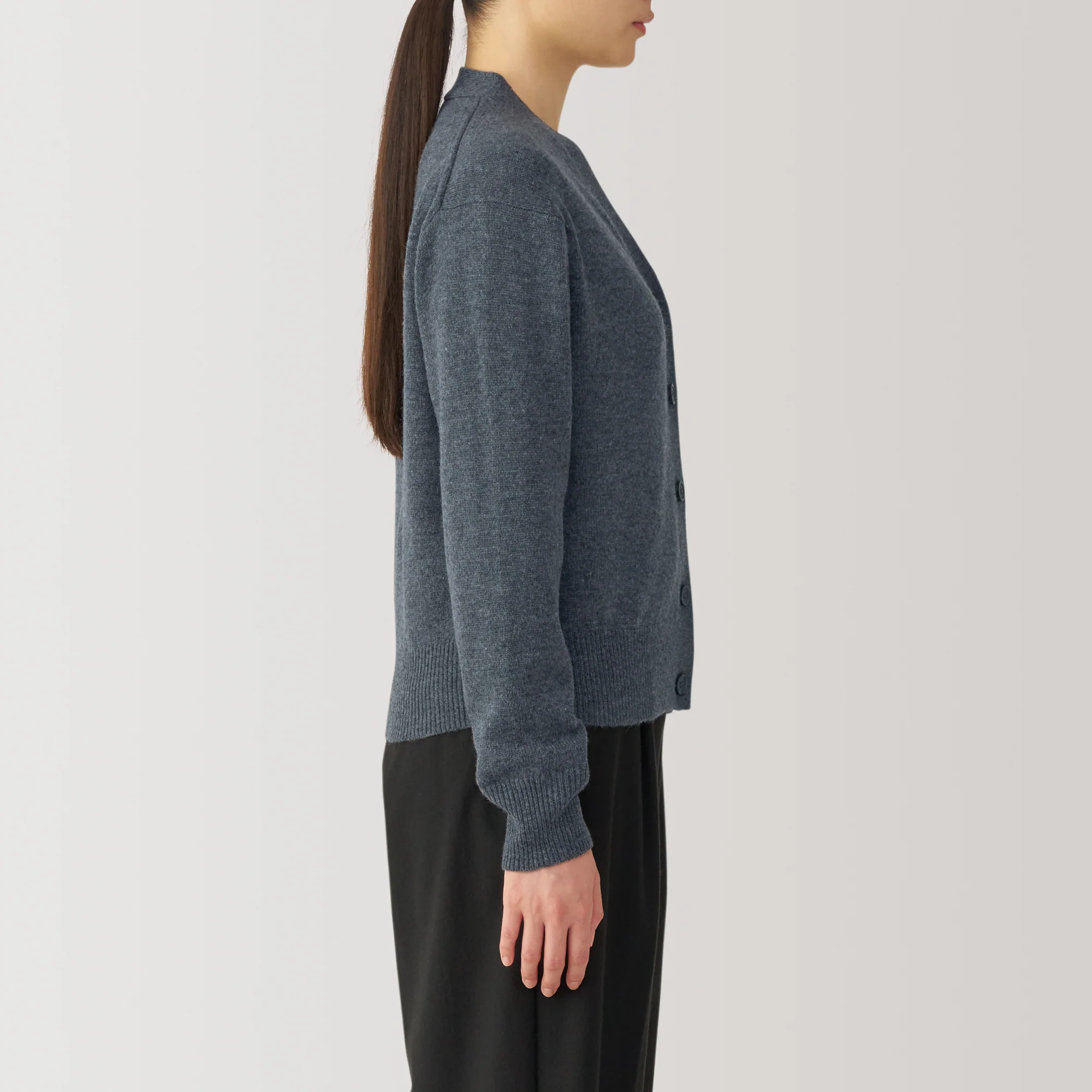 Women's Washable Mid-Gauge V-Neck Cardigan - Image 12