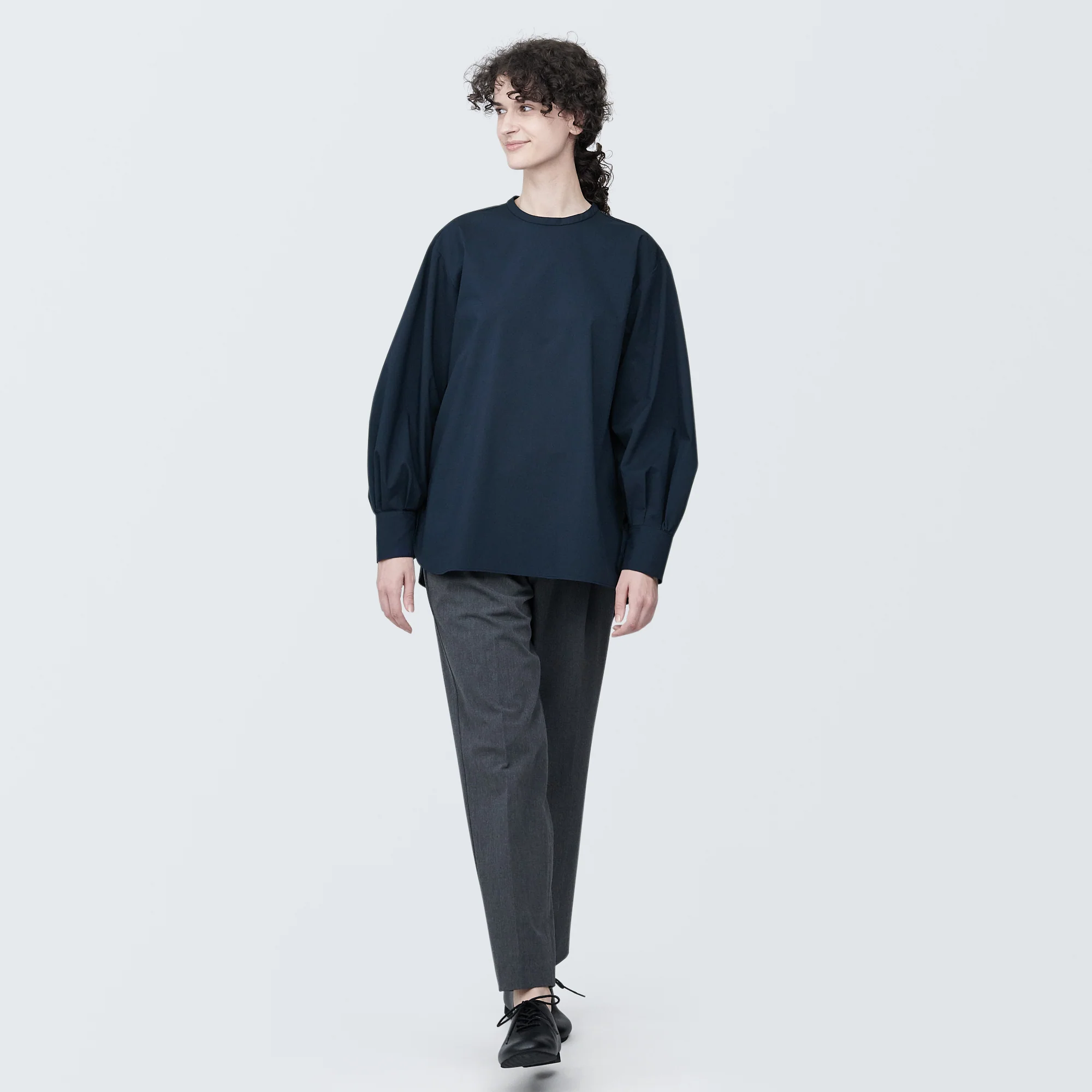 Women's Wrinkle Resistant Poplin Stand Collar Long Sleeve Blouse - Image 4